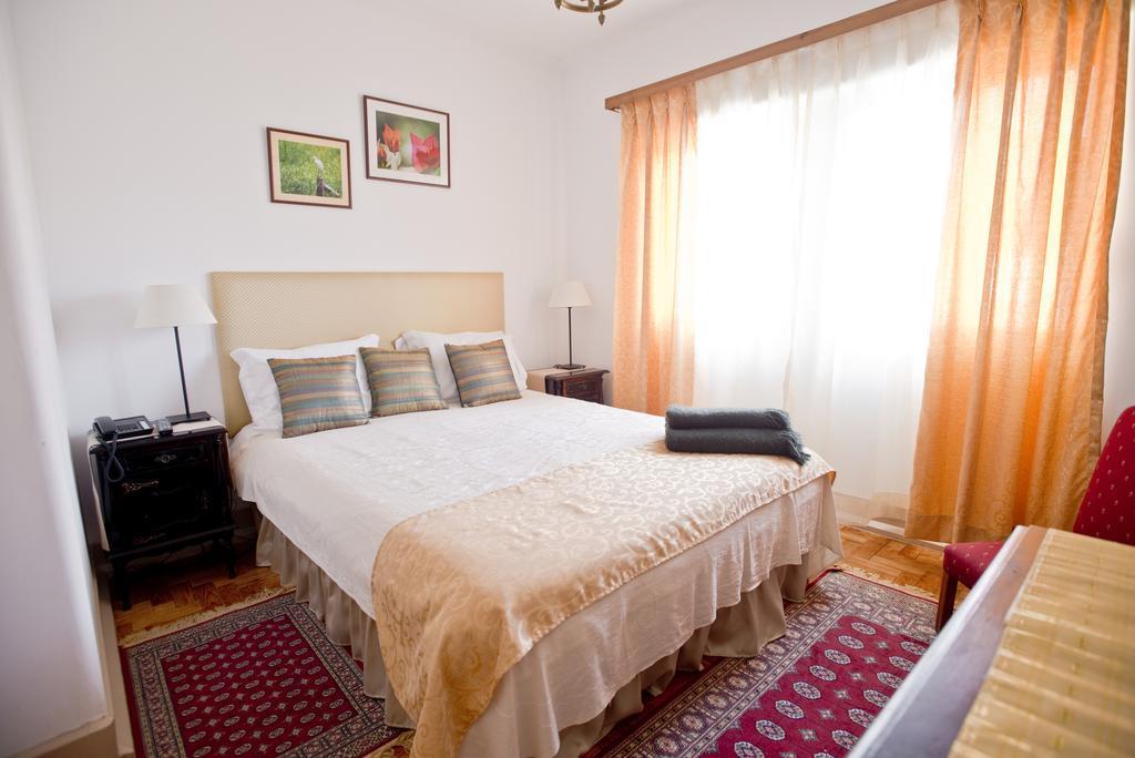 Casa Shanti Niketan Ештуріл Екстер'єр фото
